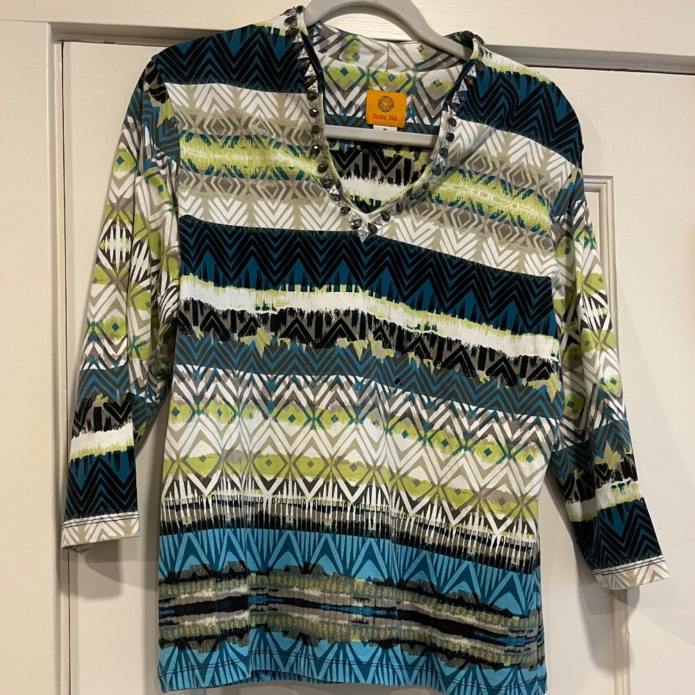 Ruby Rd. 3/4 V-Neck Top